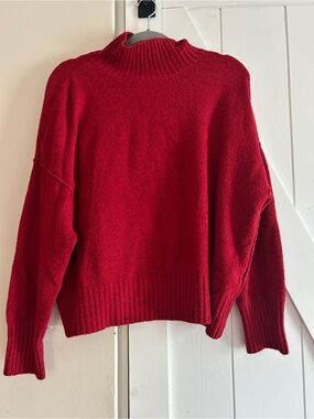American Eagle mock neck sweater S